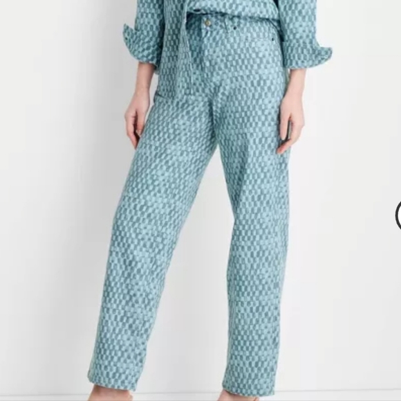 Future Collective Women's Straight Leg Denim Pant  Size 2 - Picture 1 of 12